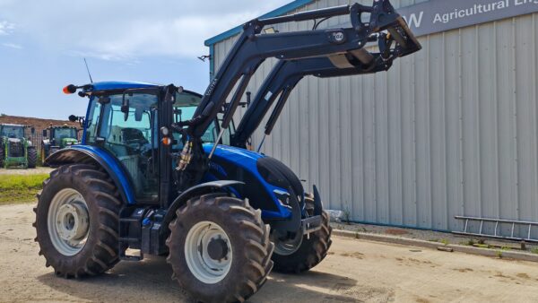 Valtra A115MH & G4s loader